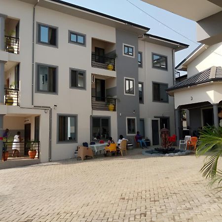 Queen'S Hill Lodge Gbawe Buitenkant foto