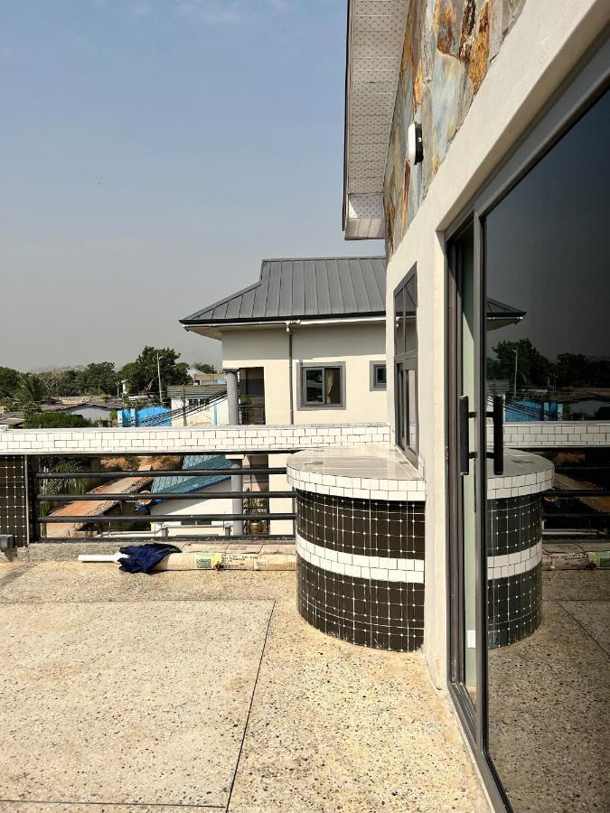Queen'S Hill Lodge Gbawe Buitenkant foto