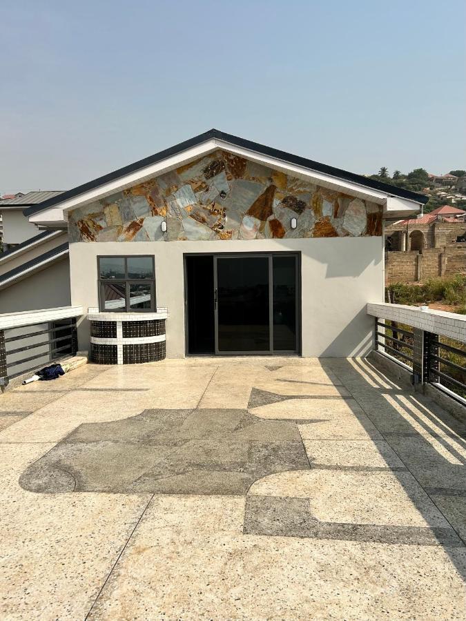 Queen'S Hill Lodge Gbawe Buitenkant foto