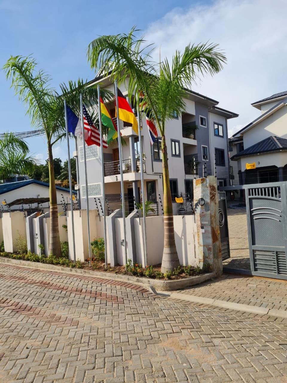 Queen'S Hill Lodge Gbawe Buitenkant foto